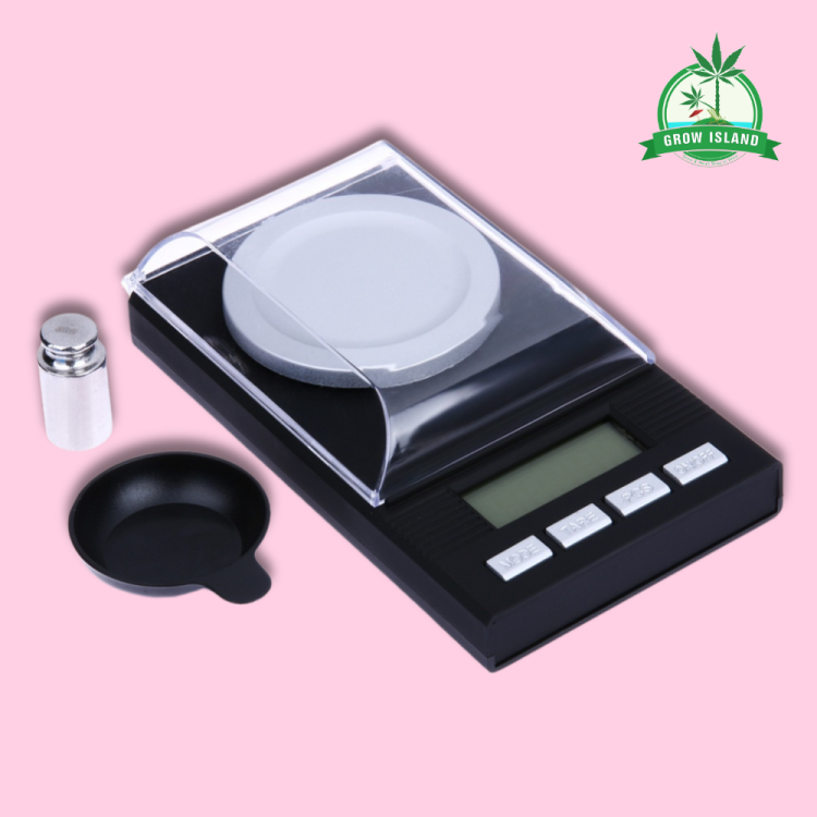 G Scale Lab 20 g - 0,001 g Scale with pink background and green Grow Island logo in the right corner